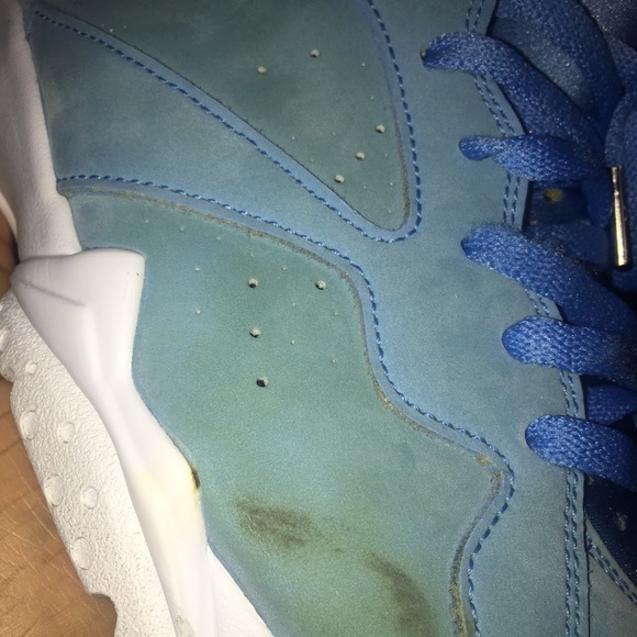 Jordan Pantone 7’s - Picture 7 of 8